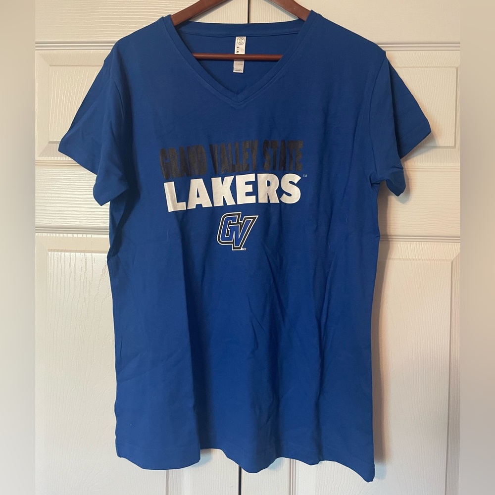 Grand Valley State Tee NWOT